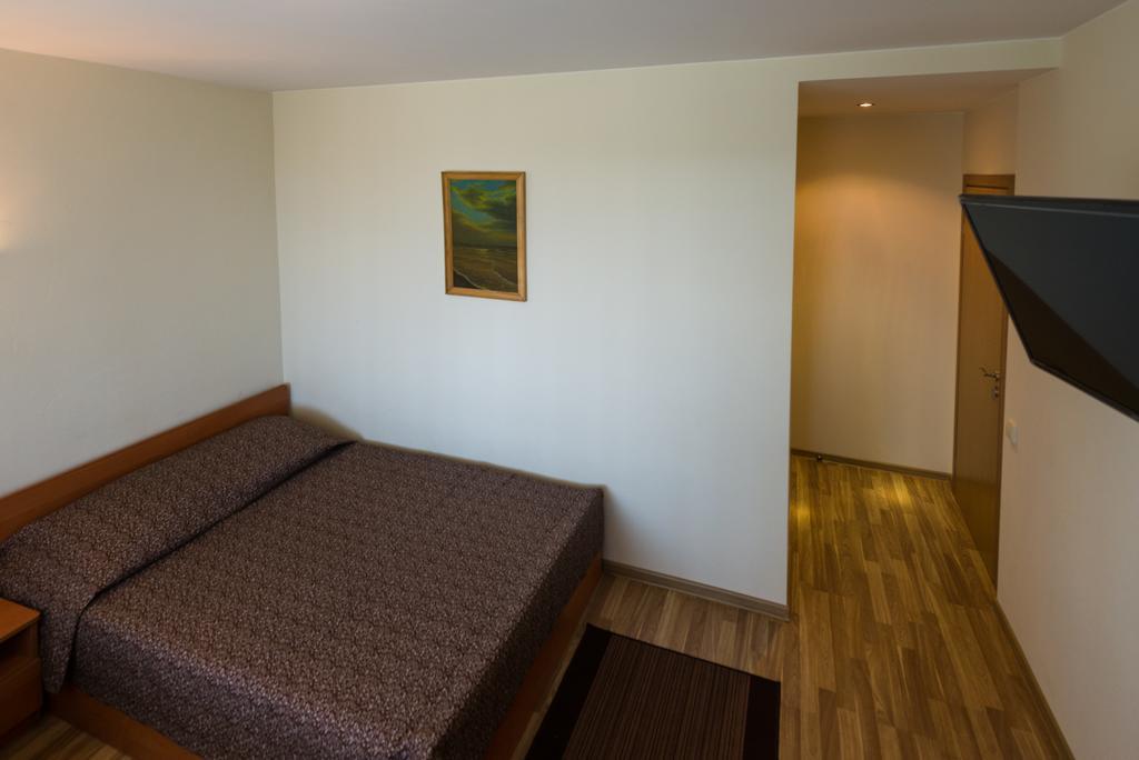 Hotel Pas Roma Šventoji Zewnętrze zdjęcie